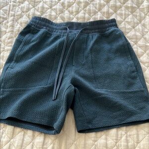 Men's S Lululemon Textured Double Knit Shorts 7”